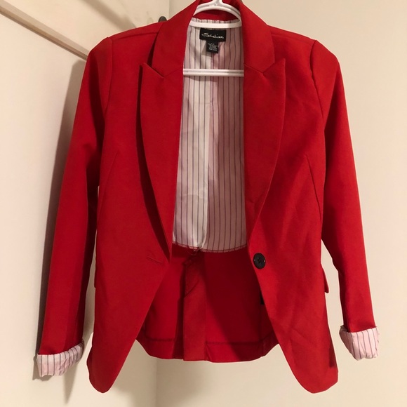 Blazer - Picture 1 of 2